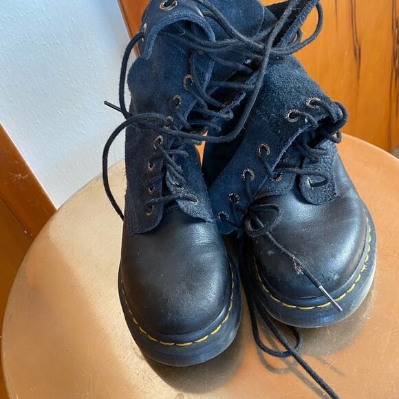 Dr. Martens | Women’s Black Suede Foldover Combat Boots - EU 37 US 6 - Well Worn - Picture 7 of 15